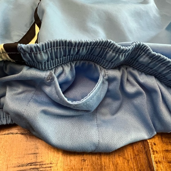 Nike Athletic Shorts and Nike No Show Socks Bundle Small - Picture 8 of 16